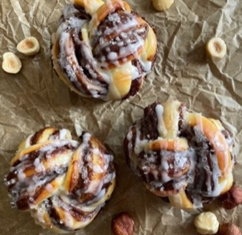 Nutella babka buns with light glaze