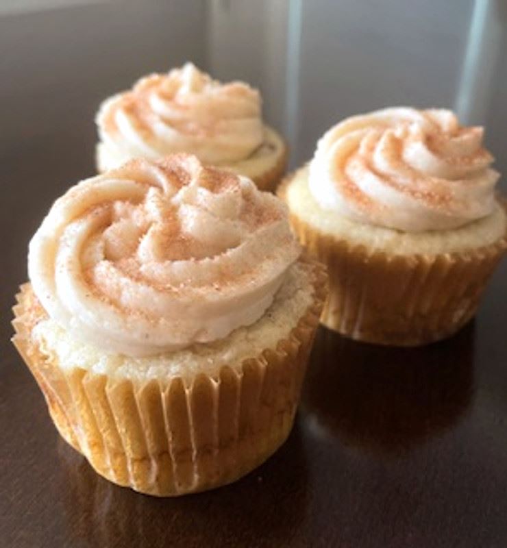 Gluten free snickerdoodle cupcakes with cinnamon sugar
