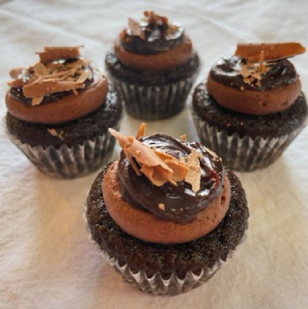 Deluxe chocolate mini cupcakes